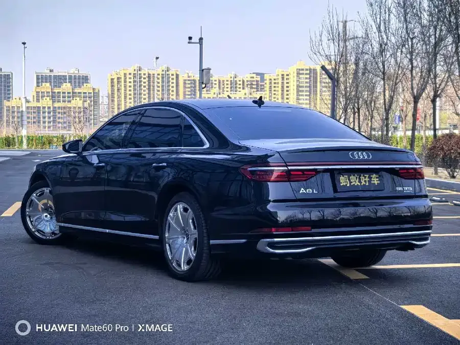Audi A8 2024 A8L 55 TFSI quattro Flagship 2024 — миниатюра 2