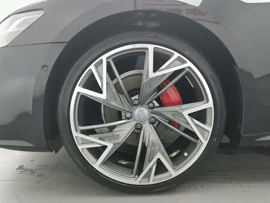 Audi A7L 2024 45 TFSI quattro Black Warrior Edition 2025 — миниатюра 5