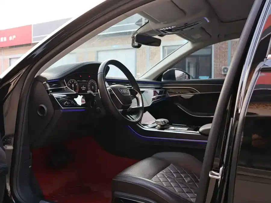 Audi A8 2024 A8L 50 TFSI quattro Premium Edition 2024 — миниатюра 5