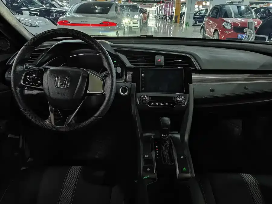 Honda Civic Civic 2021 HATCHBACK 220TURBO CVT New Control 2023 — миниатюра 2