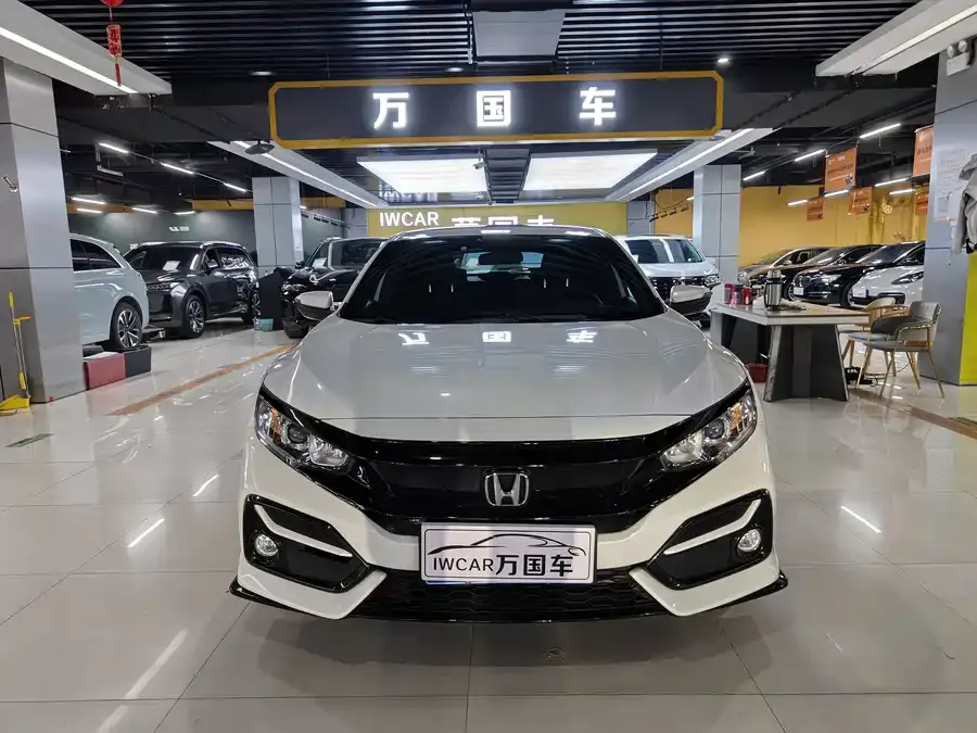 Honda Civic Civic 2021 HATCHBACK 220TURBO CVT New Control 2023 — фото 1, купить с доставкой в Москву