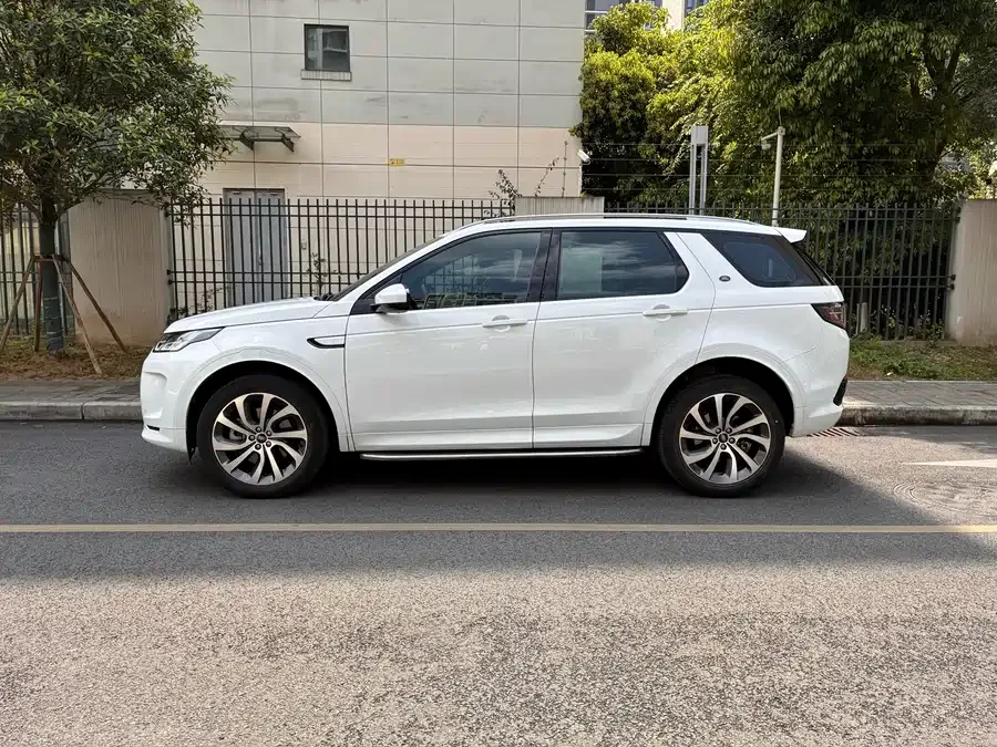 Land Rover Pre-owned Discovery Sports Discovery Sport 2022 facelift 249PS R-Dynamic S performance version 5-seater 2022 — миниатюра 5