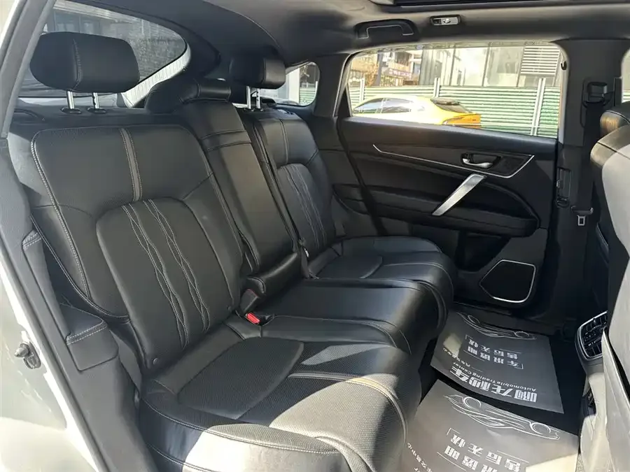 Honda UR-V 2020 370TURBO 2WD Elegant Edition 2023 — миниатюра 4