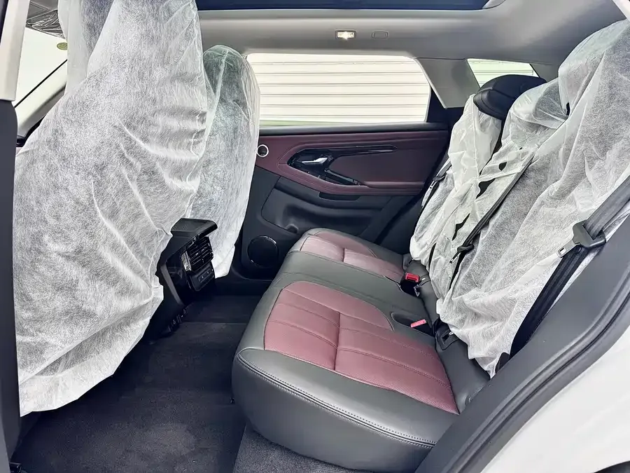 Land Rover Range Rover Aurora 2026 Range Rover Evoque L SE 2026 — миниатюра 3