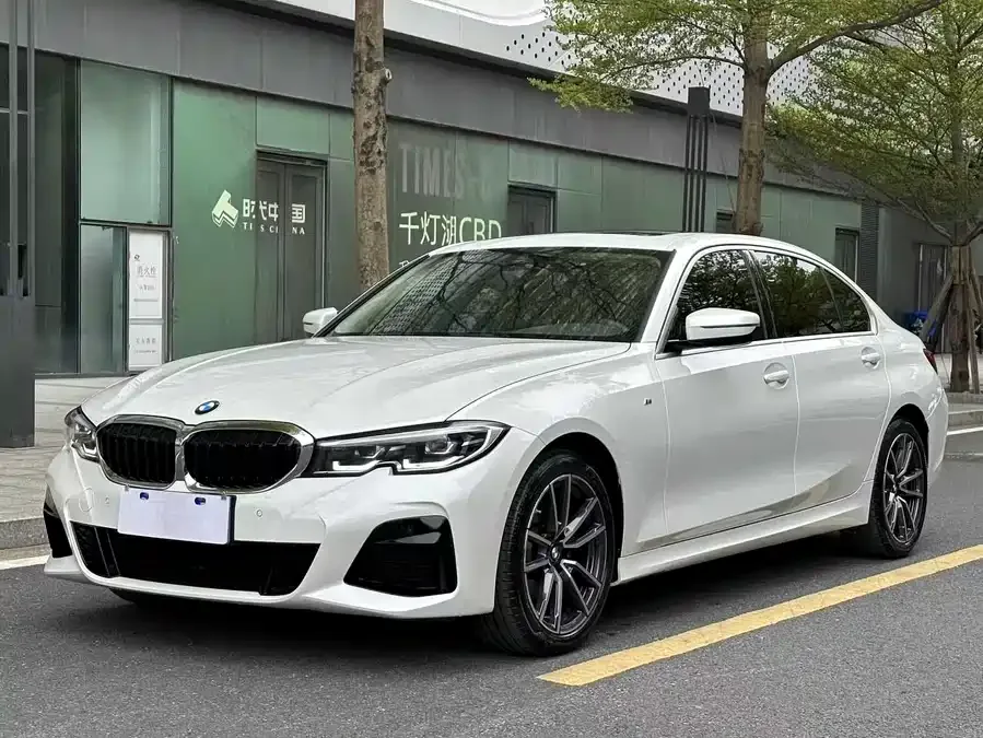 BMW 3 Series 2022