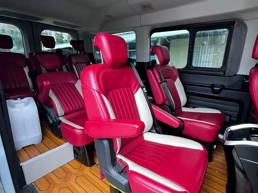 Ford Transit T8 Ford Transit T8 2024 T8 2.3T Diesel Manual Mid-Wheelbase Mid-Roof 9-Seater Business Travel Edition 2/2/2/3 2024 — миниатюра 5