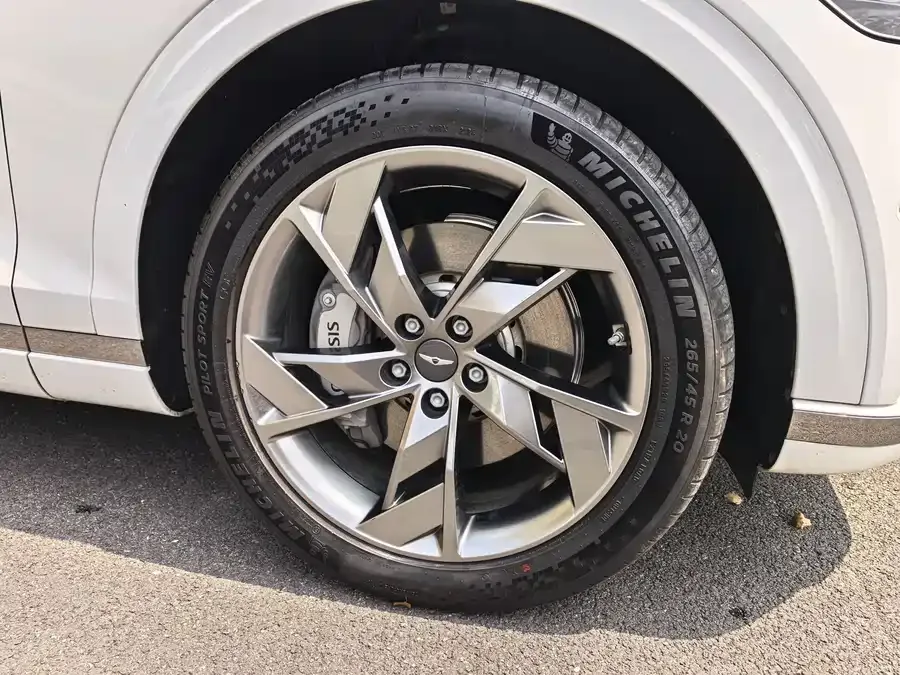 Genesis Pure electric GV70 Genesis pure electric GV70 2023 pure electric GV70 flagship version 2024 — миниатюра 3