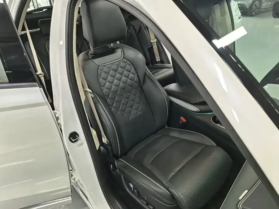 Genesis Pure electric GV70 Genesis pure electric GV70 2023 pure electric GV70 flagship version 2024 — миниатюра 5