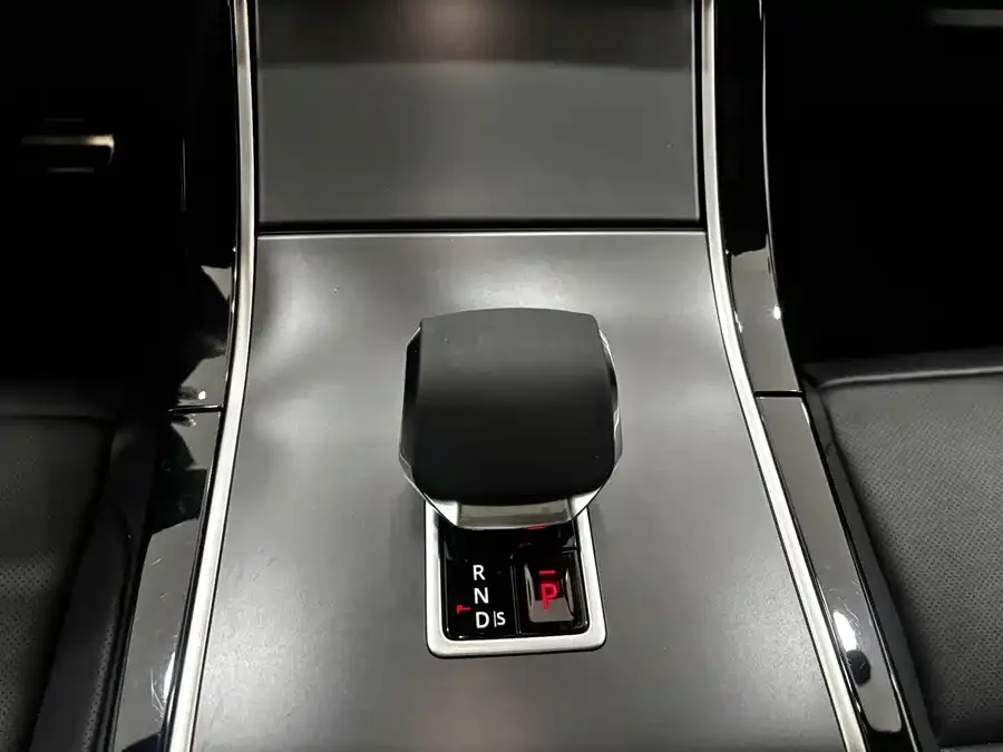 Land Rover Range Rover Velar Range Rover Velar 2024 Dynamic SE 2024 — миниатюра 5