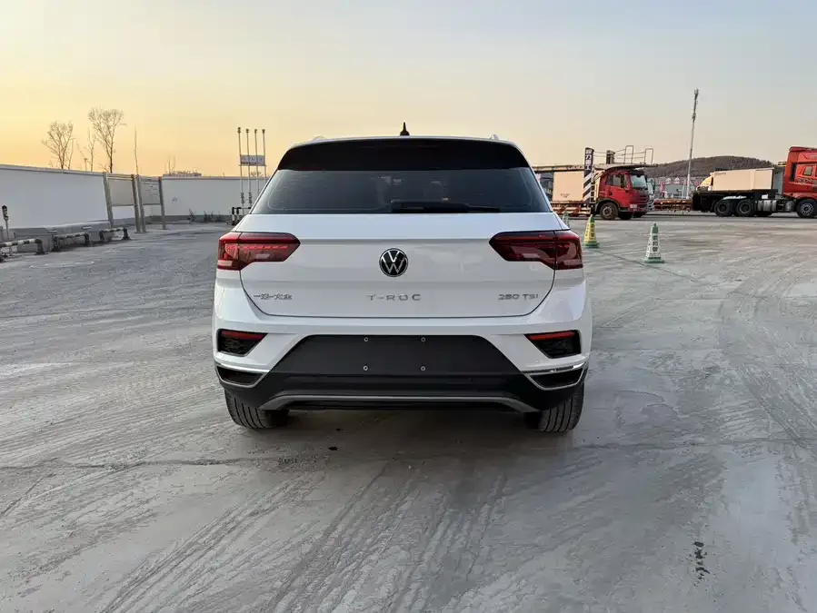 Volkswagen T-ROC T-ROC 2022 280TSI DSG 2WD Elite PLUS 2023 — миниатюра 2