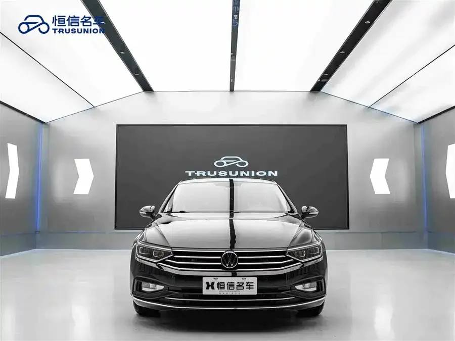 Volkswagen Magotan Magotan 2020 330TSI DSG Luxury Edition 2022 — миниатюра 3