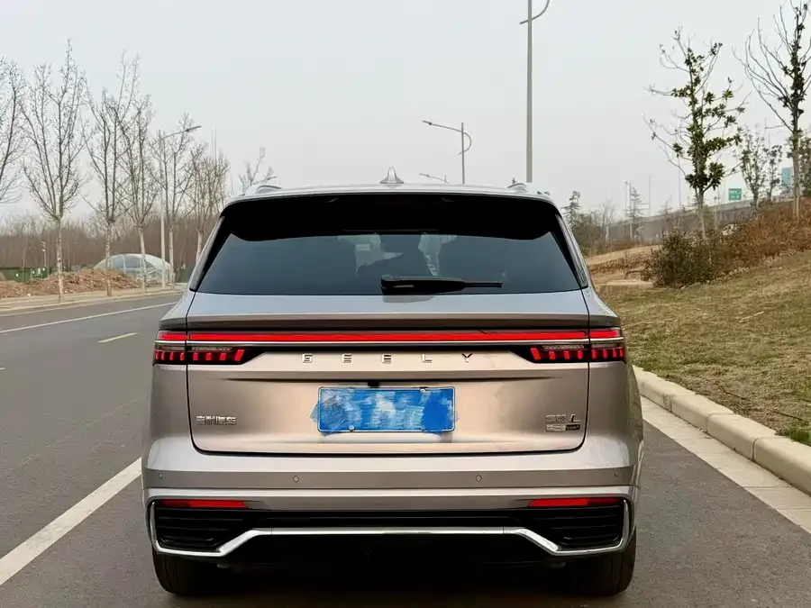 Geely Monjaro Geely Xingyue L 2026 Oriental Yao 2.0TD Automatic Star Edition 2025 — миниатюра 5