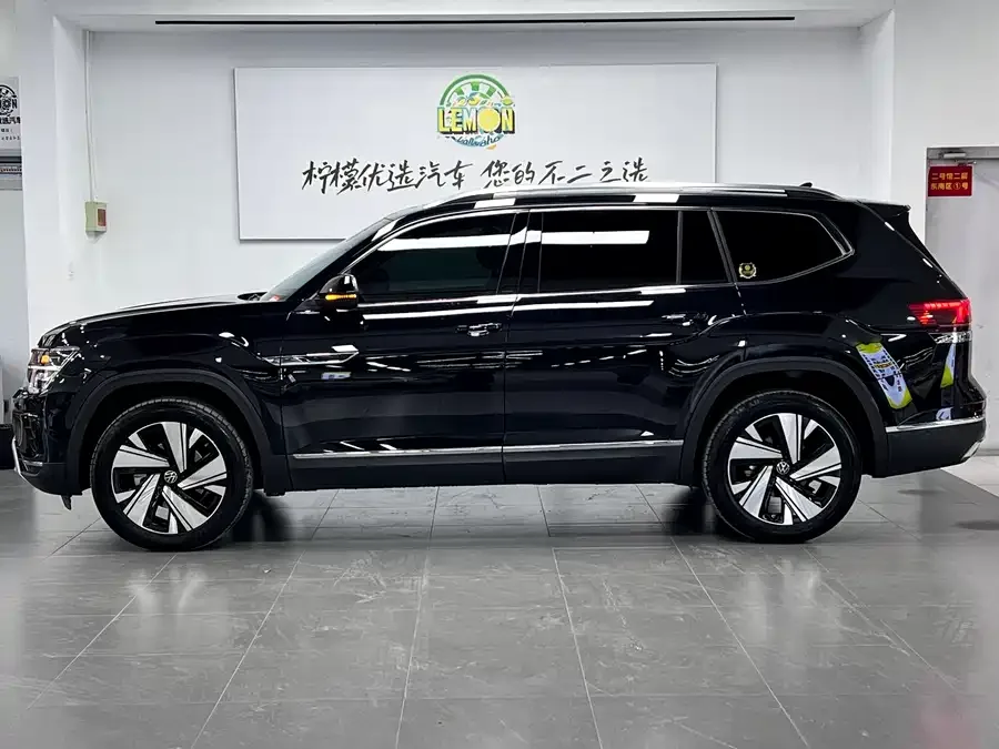Volkswagen Teramont 2023 Touron 380TSI 4WD Luxury Edition 2022 — миниатюра 2