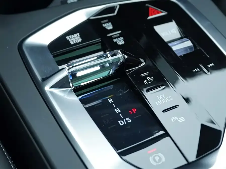 BMW M235L 2025 M235L 2025 — миниатюра 3