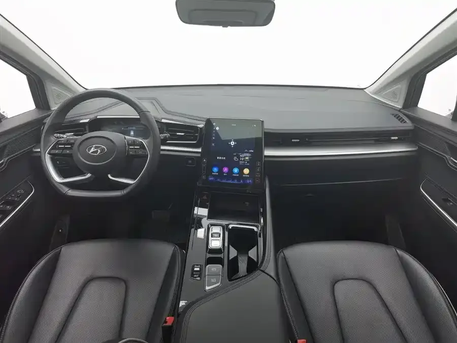 Hyundai Custo Kustu 2024 270TGDi LUX Premium Edition 2025 — миниатюра 2
