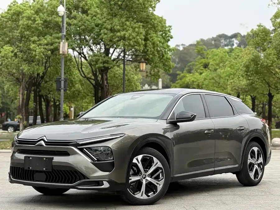 Citroen Versailles C5 X Versailles C5 2022 — фото 1, купить с доставкой в Москву
