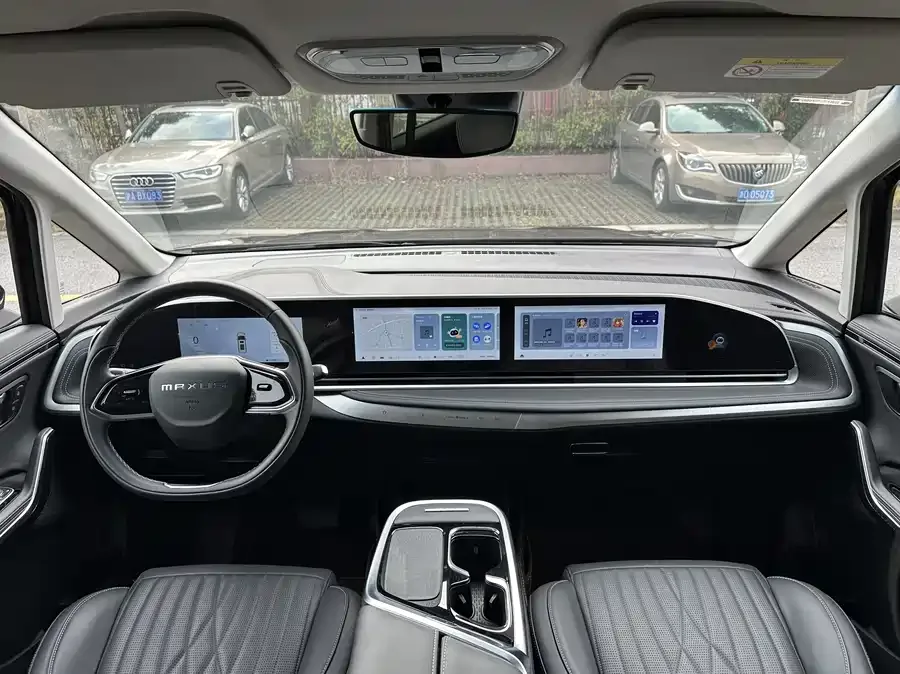 Maxus G90 2022 2.0T Interstellar Seven-Seater Edition 2022 — миниатюра 4