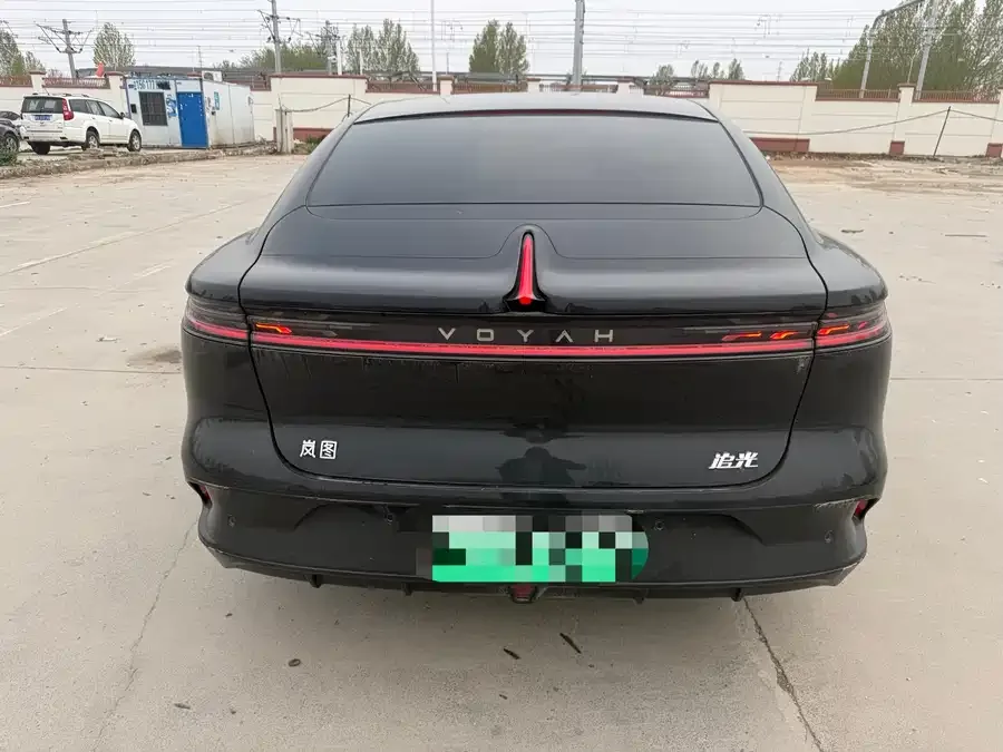 Voyah Lantu light chasing Lantu Light Chasing 2024 PHEV 4WD Long-Range Executive Edition 2025 — миниатюра 5