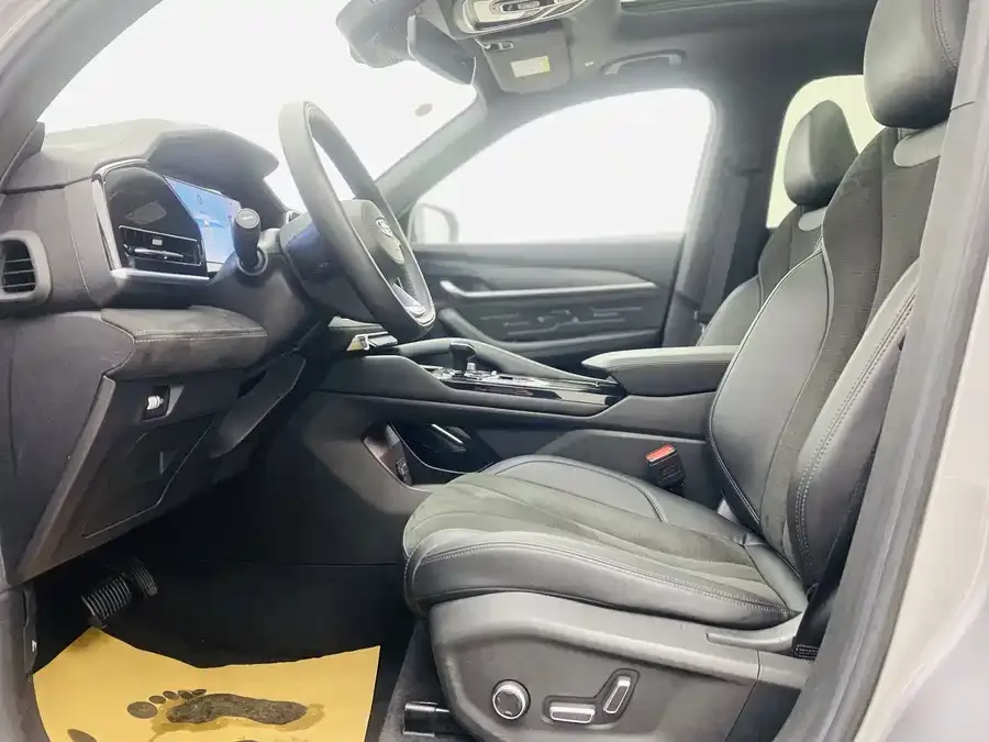 Geely Monjaro Xingyue L 2024 2.0TD High Power Automatic 2WD Skyline Edition 2024 — миниатюра 4