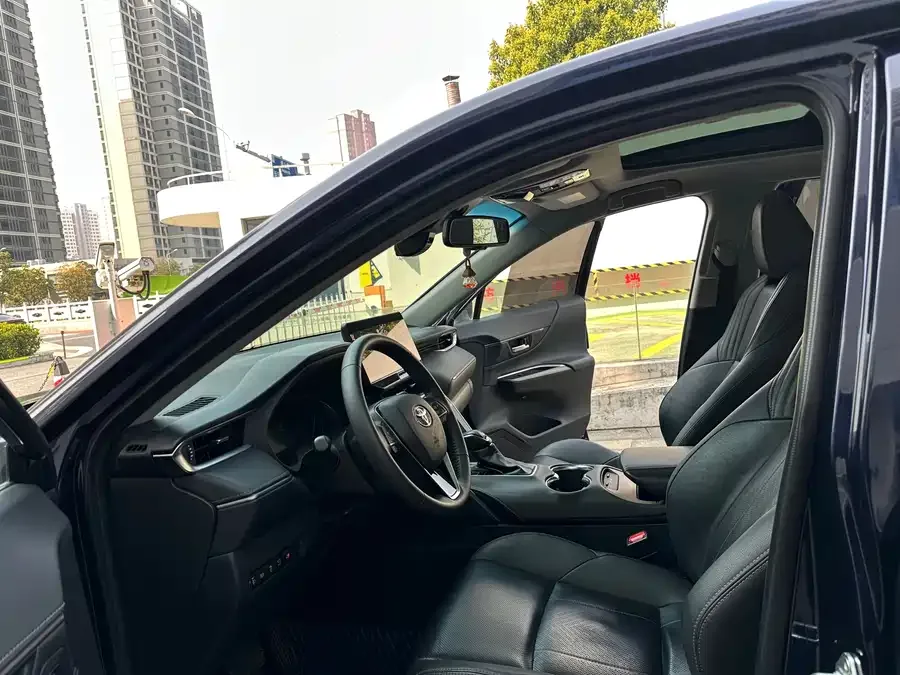 Toyota Lingfang HARRIER Lingfang Harrier 2022 2.0L CVT 2WD Premium Edition 2022 — миниатюра 4