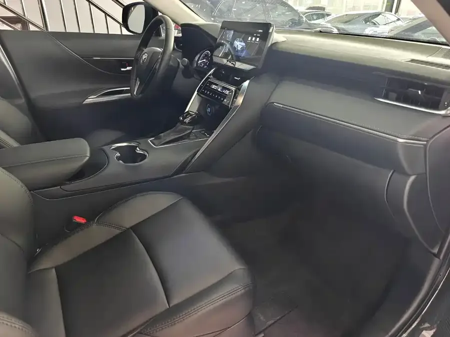 Toyota Lingfang HARRIER Lingfang Harrier 2023 2.0L CVT 2WD Progressive Edition 2023 — миниатюра 4