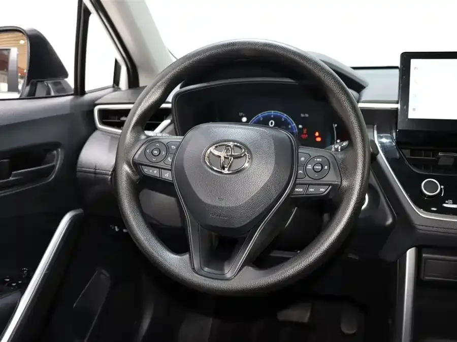 Toyota Corolla Corolla Sharp 2024 2.0L Elite Edition 2025 — миниатюра 4