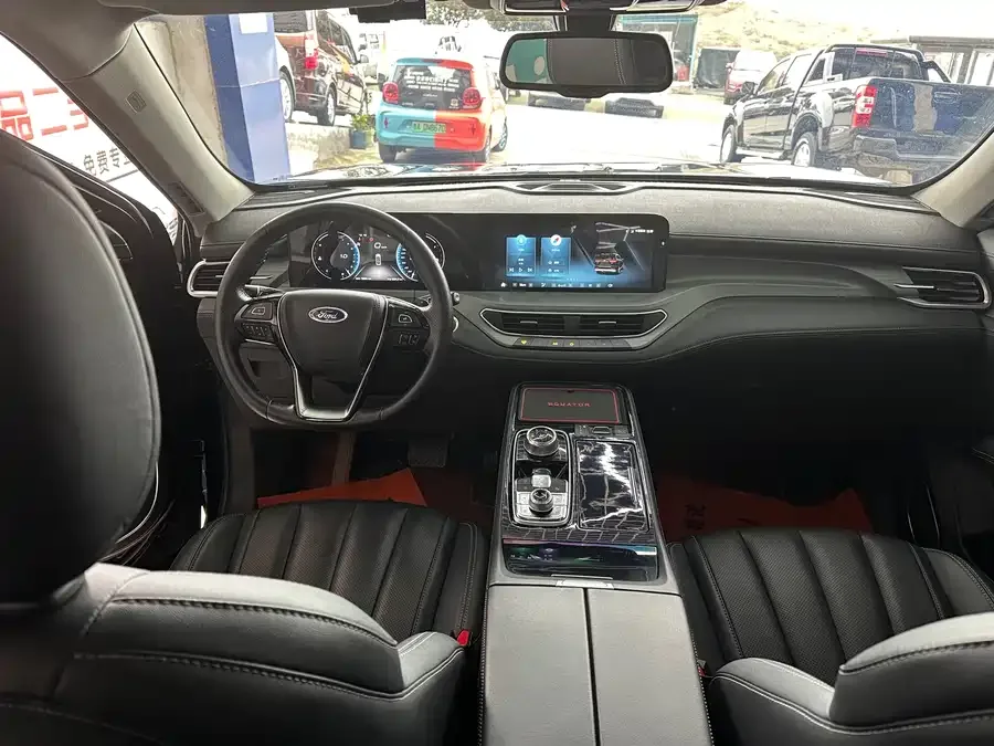 Ford Lingyu 2023 EcoBoost 225 Platinum Edition 7-seater (2/2/3) 2023 — миниатюра 3