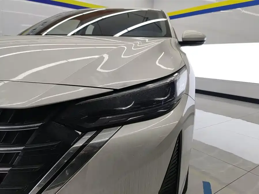 Nissan Sylphy Sylphy 2023 1.6L CVT Intelligent Driving Edition 2023 — миниатюра 2