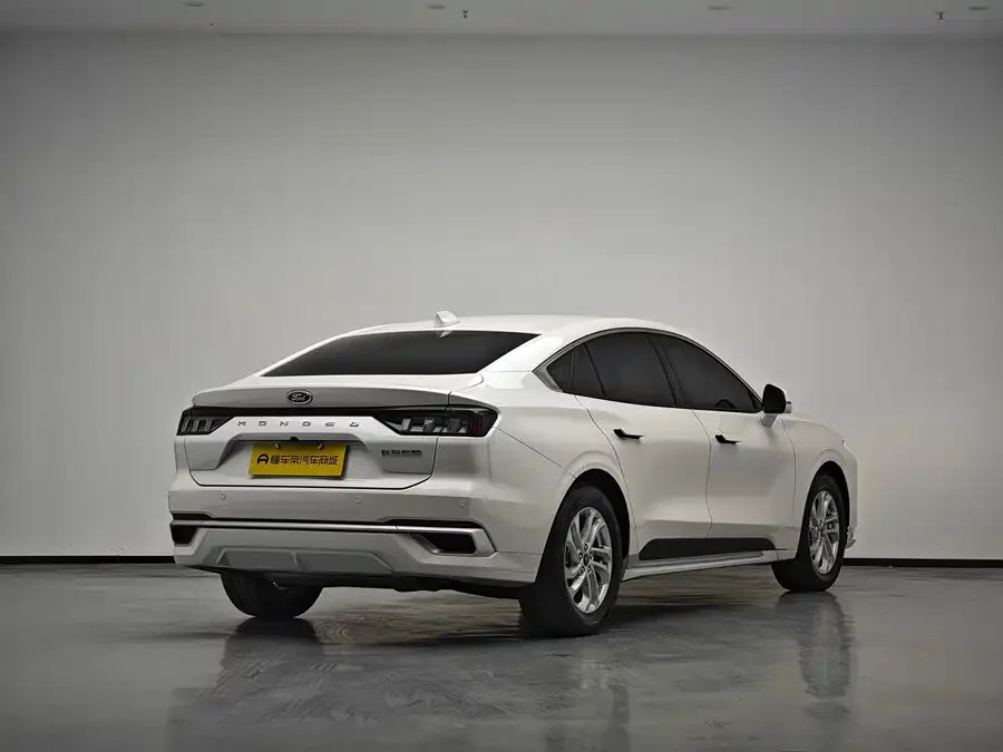 Ford Mondeo 2023 Mondeo EcoBoost 180 Comfort Edition 2024 — миниатюра 2