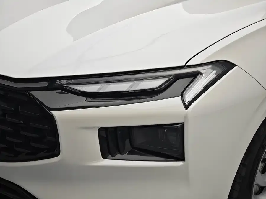 Ford Mondeo 2023 Mondeo EcoBoost 180 Comfort Edition 2024 — миниатюра 3