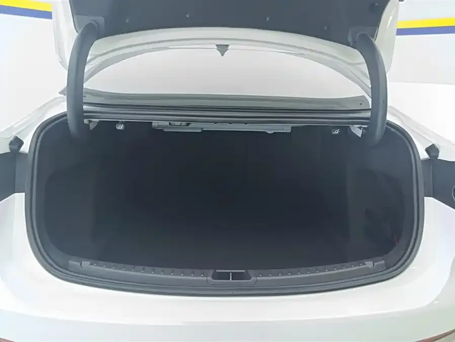 Ford Mondeo Mondeo 2022 facelift EcoBoost 245 luxury model 2023 — миниатюра 3
