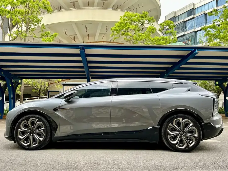 HiPhi X HiPhi X 2021 flagship version 6-seater 2022 — миниатюра 3