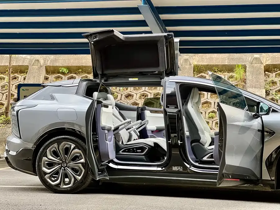 HiPhi X HiPhi X 2021 flagship version 6-seater 2022 — миниатюра 5