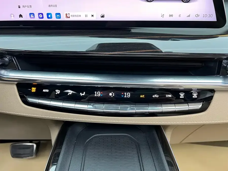 Cadillac XT5 2025 2.0T Premium Edition 2025 — миниатюра 4