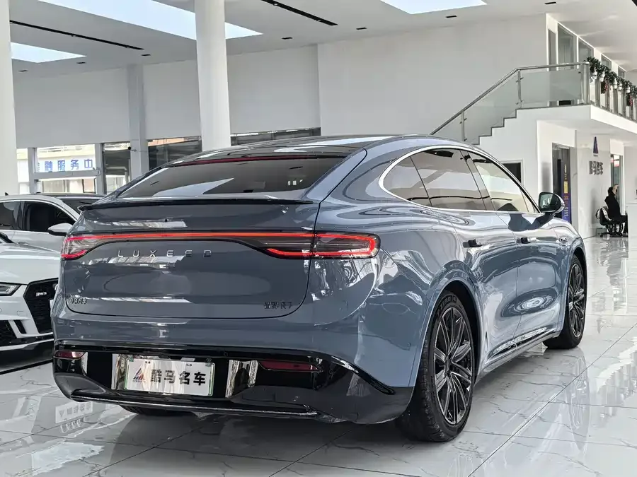 Smart world R7 Zhijie R7 2024 pure electric 667km Max 2025 — миниатюра 4
