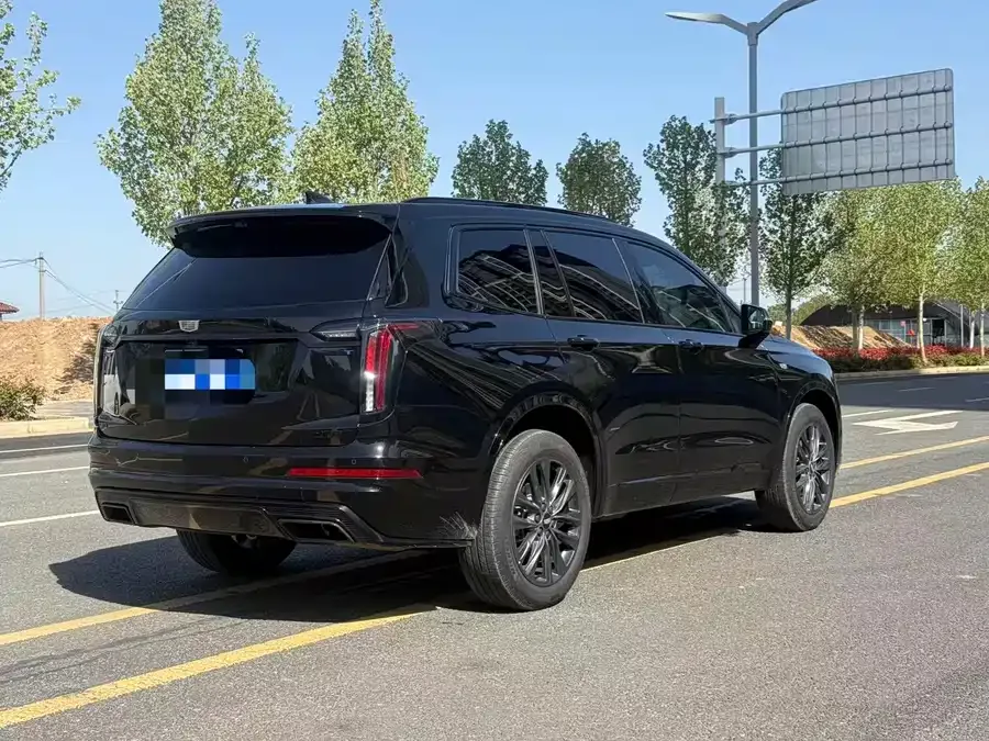 Cadillac XT6 2025 2.0T 6-seat 4WD Premium Executive Black Label Edition 2025 — миниатюра 3