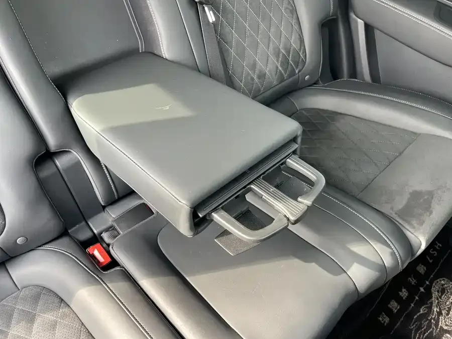 Hongqi HS7 Hongqi HS7 2021 3.0T Automatic 4WD Zhilian Flagship Chang Edition 2023 — миниатюра 2
