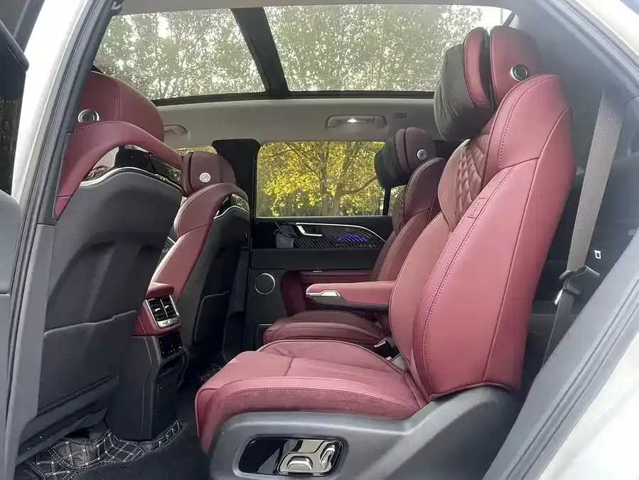 Hongqi E-HS9 Hongqi E-HS9 2022 660km Changqi Edition Six Seaters 2023 — миниатюра 4
