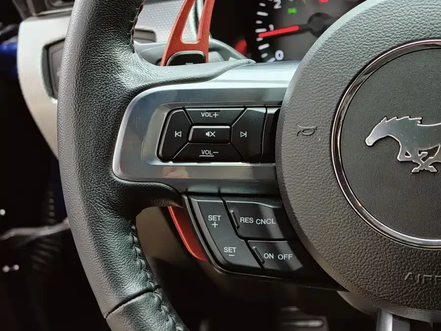 Ford Mustang 2021 Mustang 2.3T EcoBoost 2022 — миниатюра 5