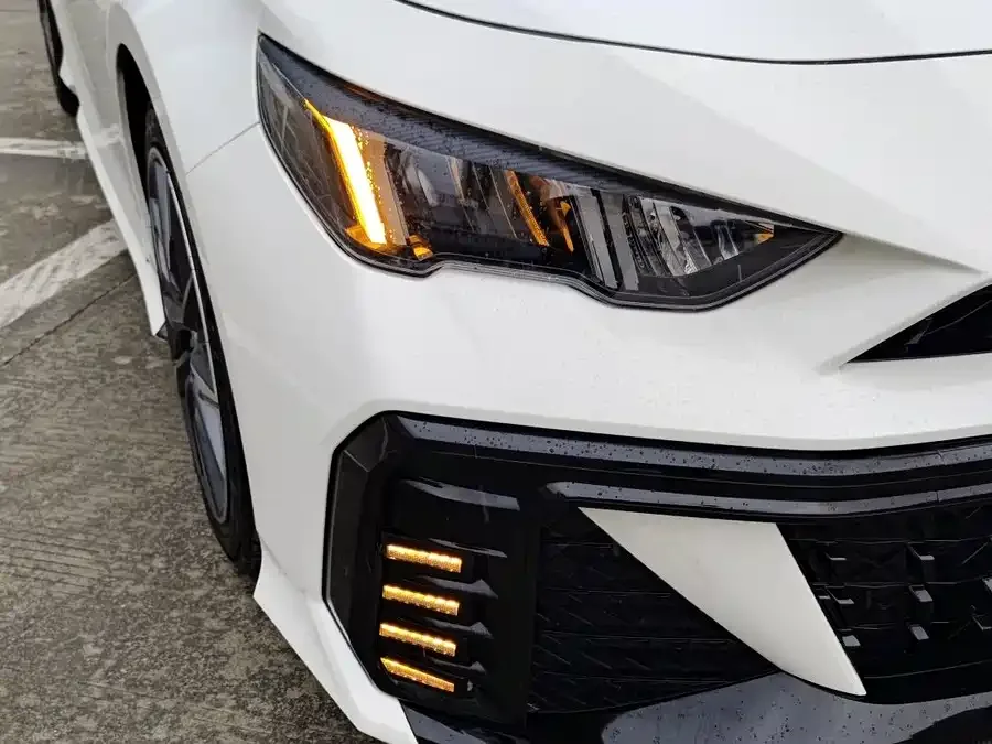 GAC Trumpchi Shadow Leopard Shadow Leopard 2024 270T DCT Shadow Leopard R-Style Edition 2024 — миниатюра 2