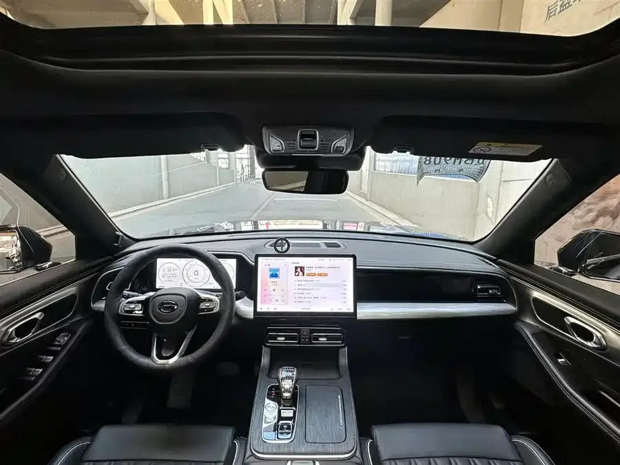 GAC Trumpchi GS8 Trumpchi GS8 2024 Navigator Series 2.0TGDI 2WD Luxury Intelligent Connected Edition 7-Seater 2024 — миниатюра 5