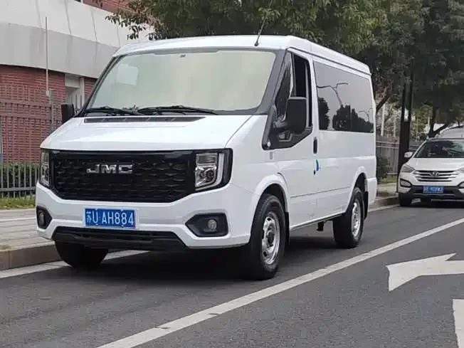 Jiangling Fushun Jiangling Fushun 2025 2.0T 6MT diesel short-axle basement version commercial multi-purpose passenger car 5/6 seats 2025 — фото 1, купить с доставкой в Москву