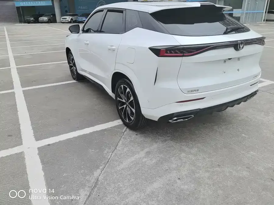 Changan Uni-Z Changan UNI-Z 2025 1.5T Longteng Edition 2024 — миниатюра 4