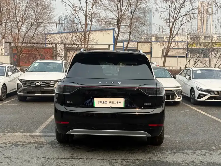 AITO M9 Wenjie M9 2025 Extended Range Ultra Edition 52kWh 6-Seat Version (192-line LiDAR) 2026 — миниатюра 2