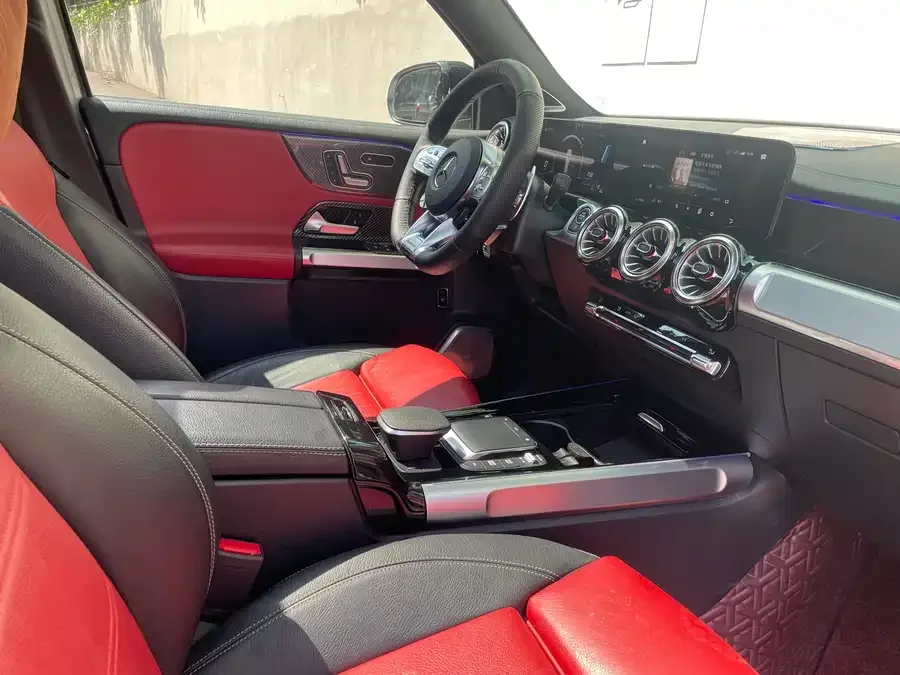 Mercedes-Benz GLB AMG Mercedes-Benz GLB AMG 2023 AMG GLB 35 4MATIC 2023 — миниатюра 4