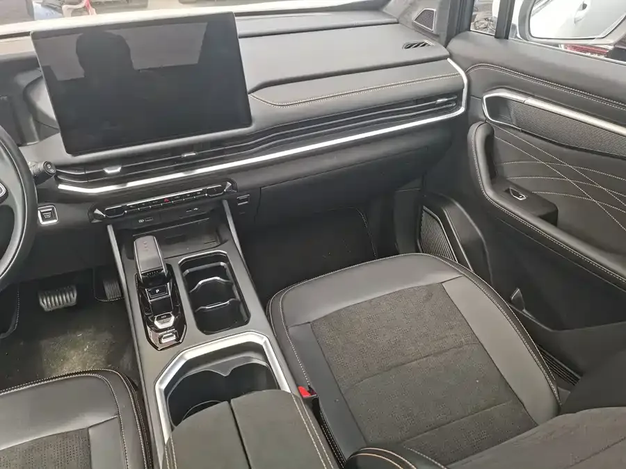 Geely Haoyue L Haoyue L 2025 2.0T DCT Premium Edition 2025 — миниатюра 3