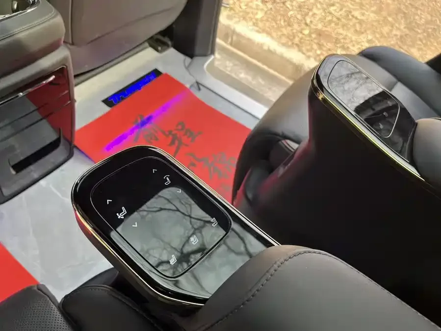 GAC Trumpchi M8 Trumpchi M8 2023 Grandmaster Series Dual Engine Supreme Edition 2024 — миниатюра 4