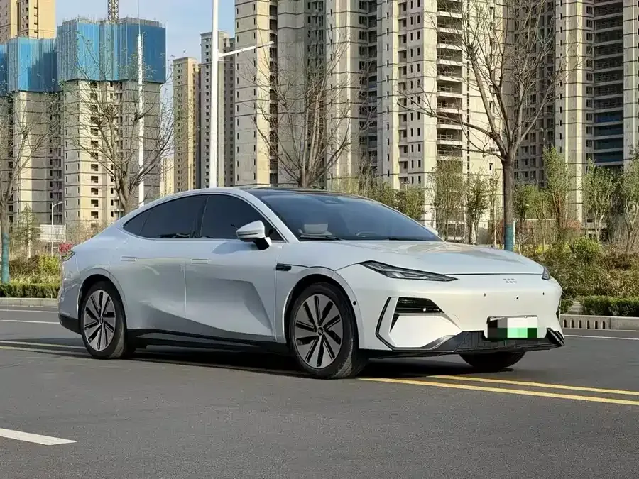 Geely Galaxy E8 Galaxy E8 2024 665km RWD Starship Long Range Edition 2024 — миниатюра 3