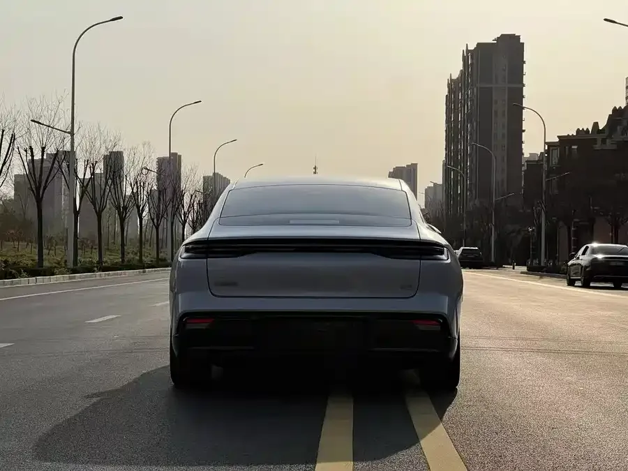 Geely Galaxy E8 Galaxy E8 2024 665km RWD Starship Long Range Edition 2024 — миниатюра 5