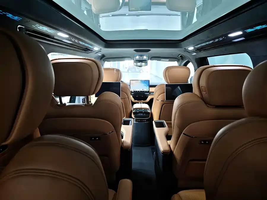Geely Yizhen L380 Yizhen L380 2024 140 degree 6-seater 4WD Ultra 2026 — миниатюра 4
